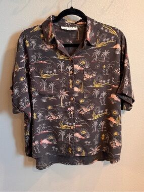 Tree of Life Australia Desert Print Women’s Button-Up Shirt